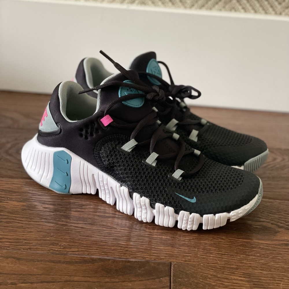 Nike Free Metcon 4 - Women’s Workout Shoes